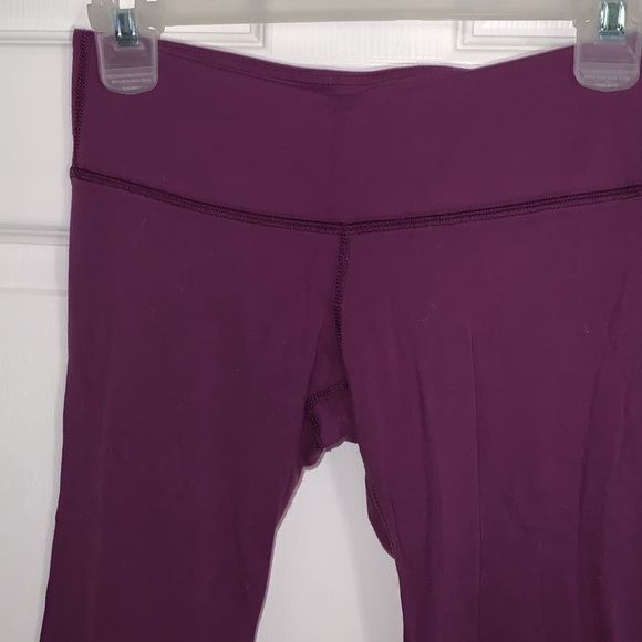 Lululemon purple leggings Sz 4 - Picture 2 of 5